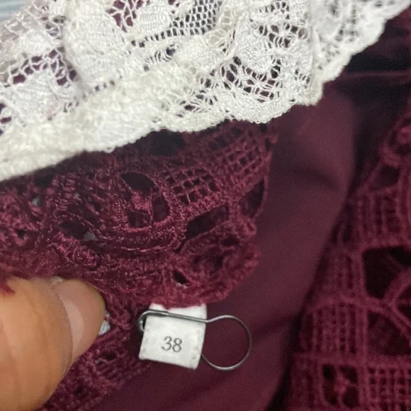 Sandro NWOT Helian Lace Long Sleeve Bordeaux Dress Size 38 - Picture 6 of 11